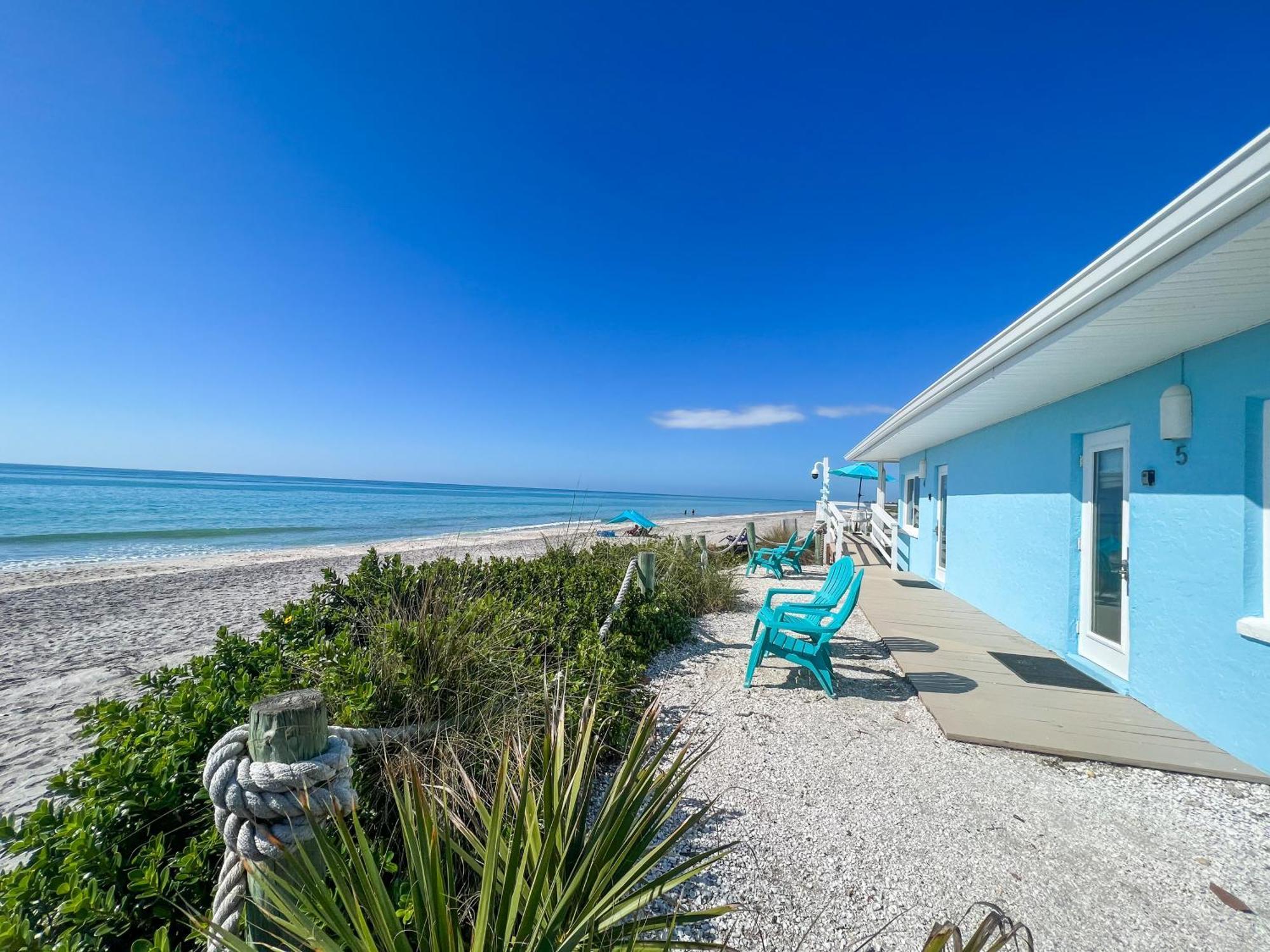 Pearl Beach Inn Englewood Bagian luar foto