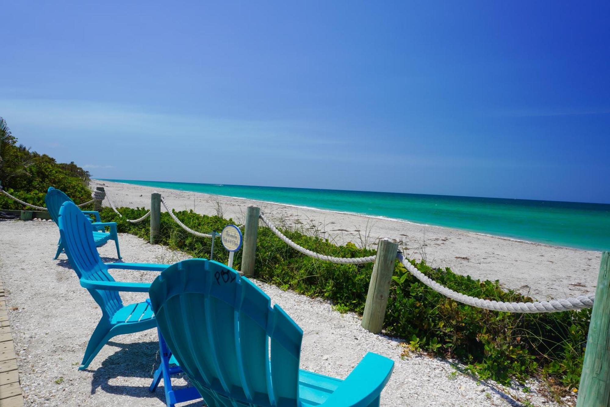 Pearl Beach Inn Englewood Bagian luar foto