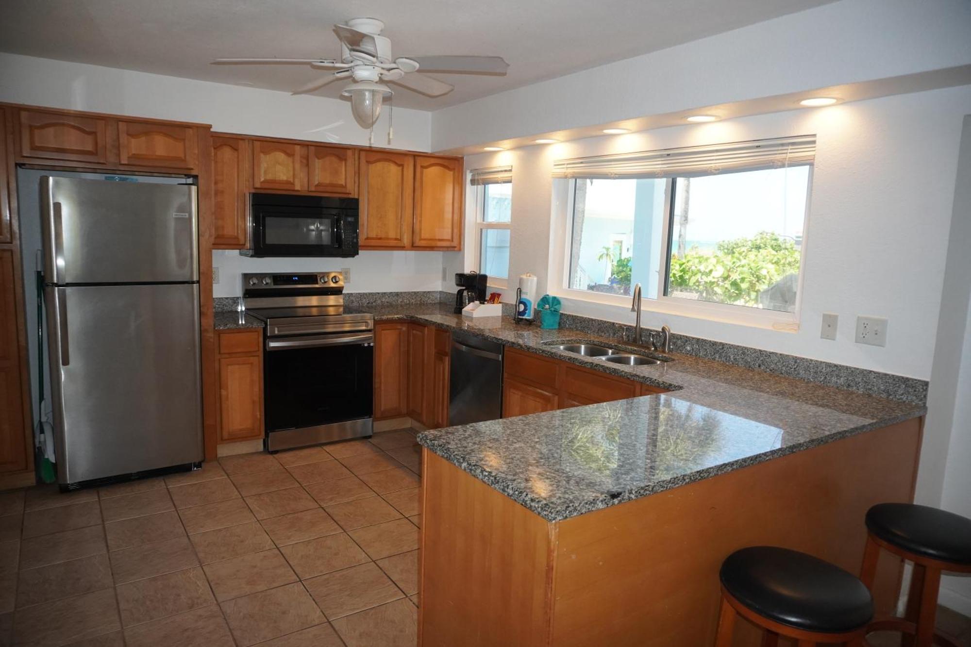 Pearl Beach Inn Englewood Bagian luar foto