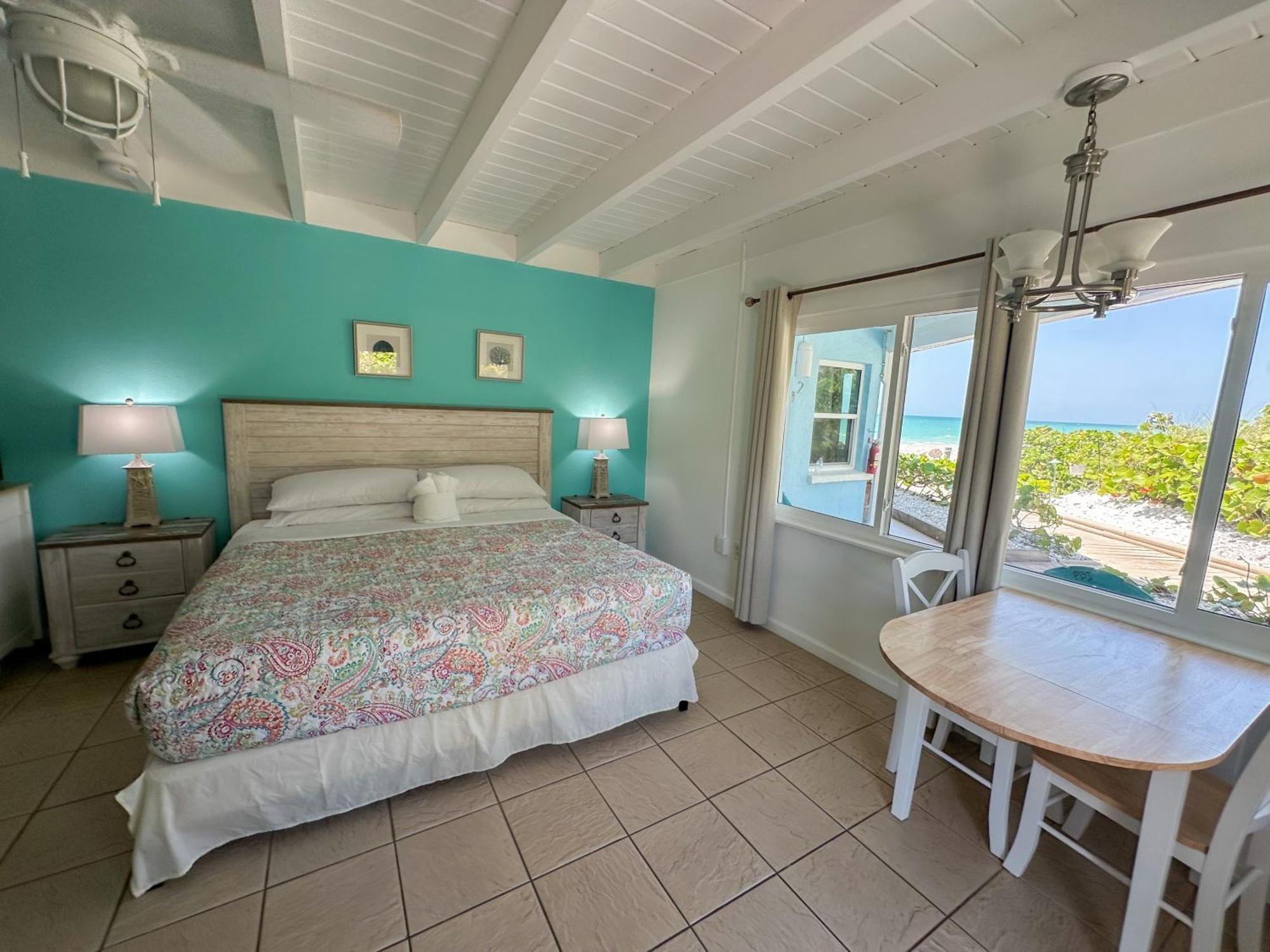 Pearl Beach Inn Englewood Bagian luar foto