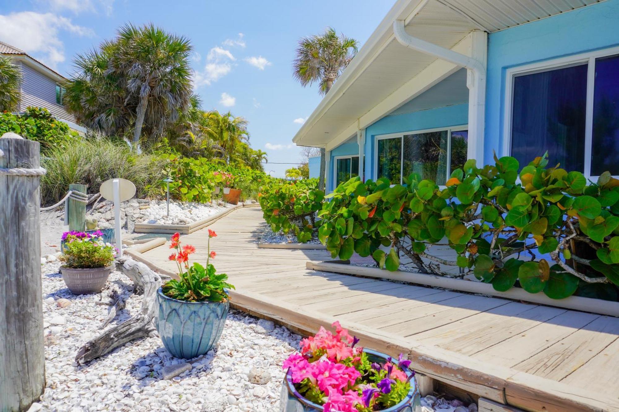 Pearl Beach Inn Englewood Bagian luar foto